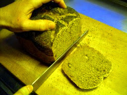 cut_bread.jpg