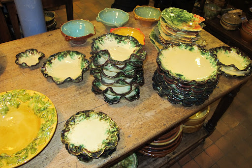 I was obsessed by these dishes but I knew that they would never make it home in one piece.