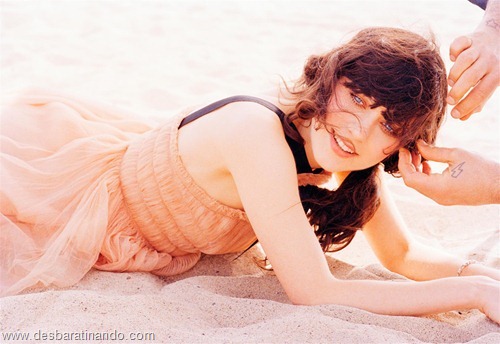 Zooey Deschanel linda sensual sexy sedutora desbaratinando (102) Zooey Deschanel linda sensual sexy sedutora desbaratinando (102)