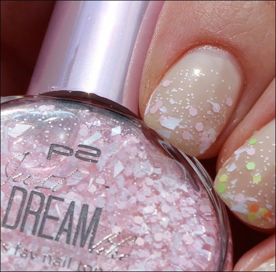 P2 Just dream like spring's fav nail top coat 04 peach delight dots