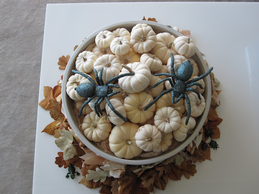 I love the white pumpkins!