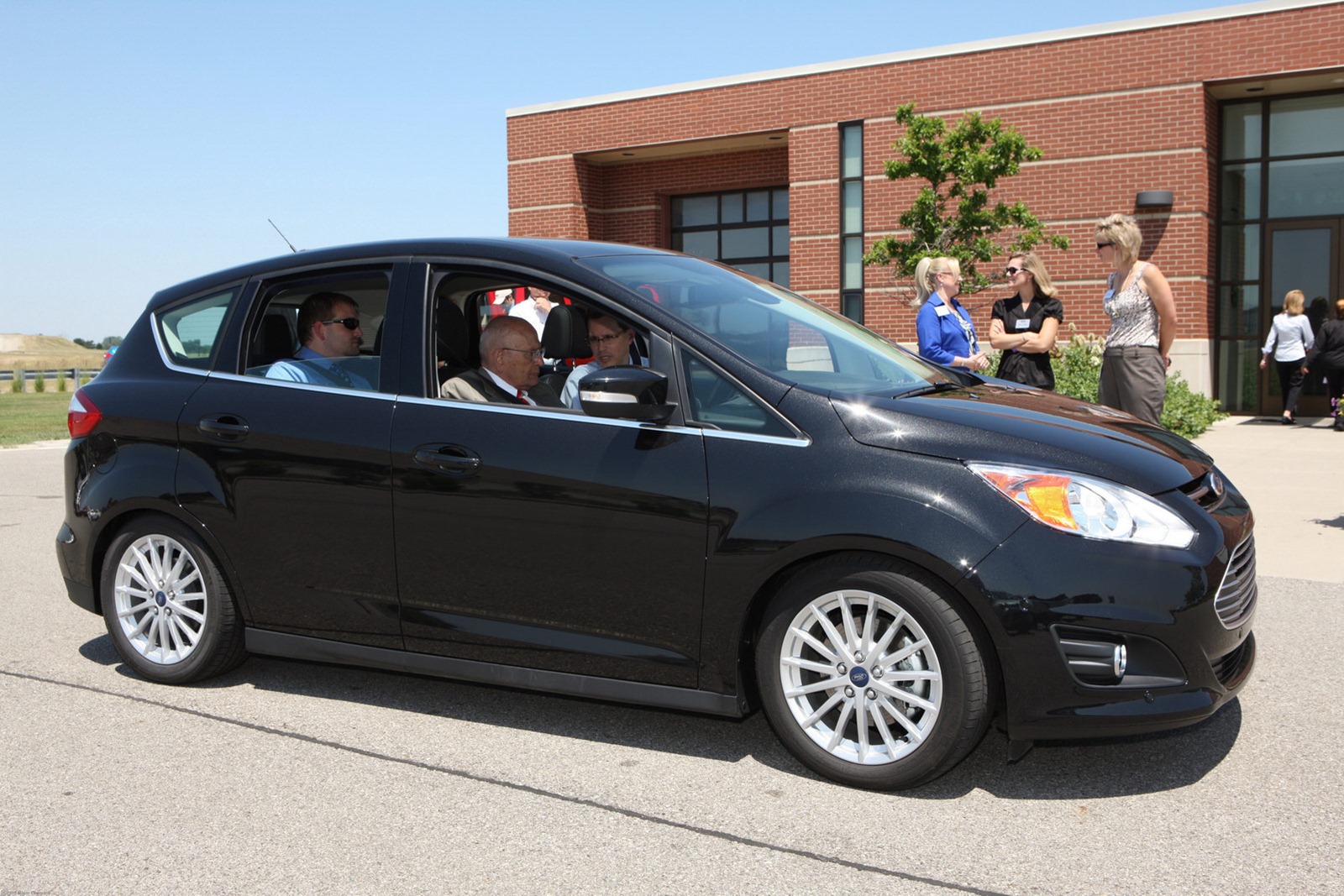 [2013-Ford-C-MAX-Hybrid-2%255B2%255D.jpg]