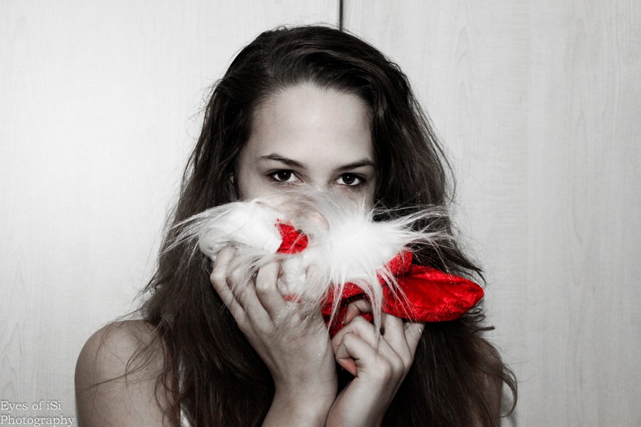 [Eyes-of-iSi-Weihnachtsmtze-Rot3.jpg]