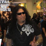 11-1-15_NAMM_02_Chuck_Billy_Testament.jpg