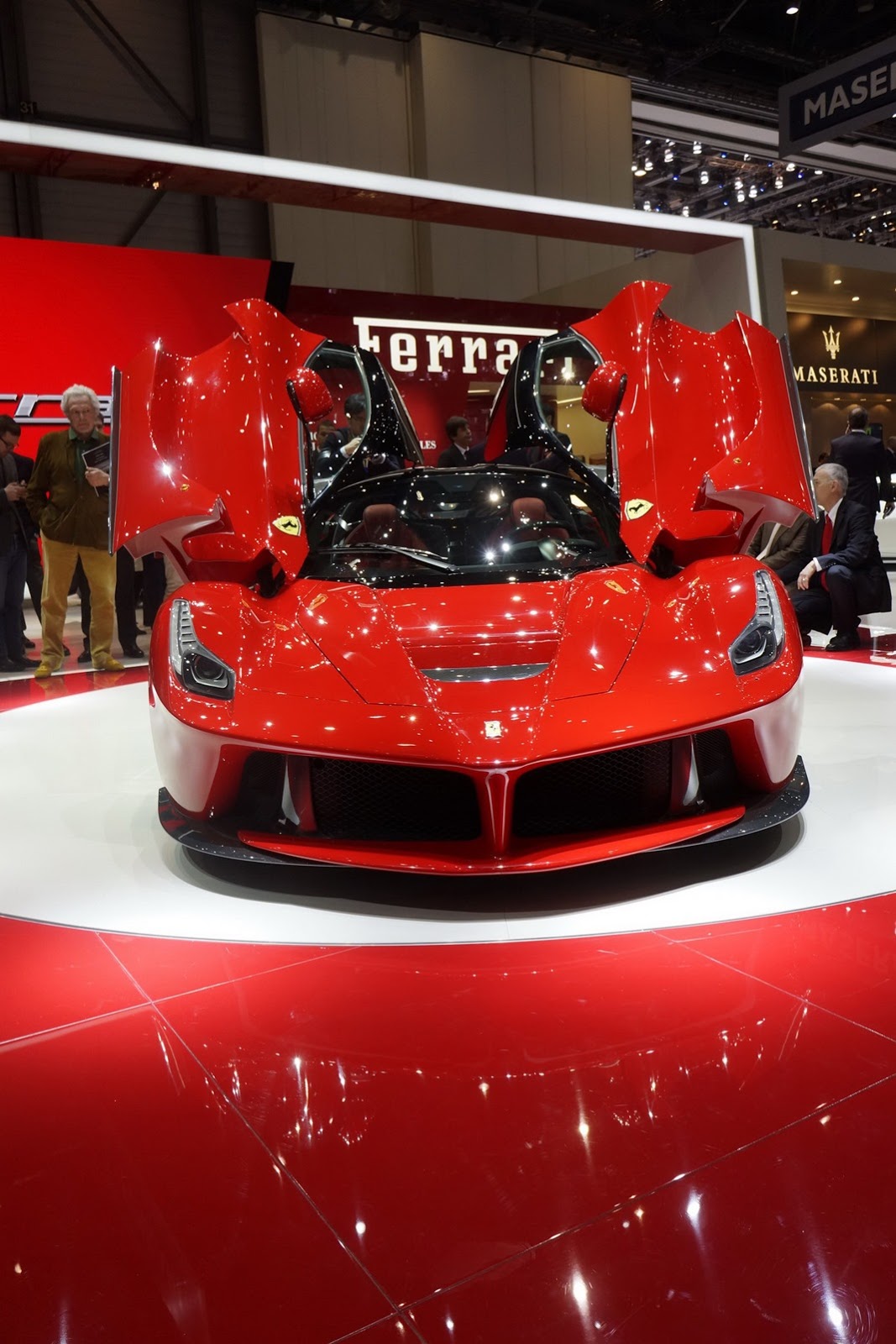 [Ferrari-LaFerrari-Ferrari-11%255B6%255D.jpg]