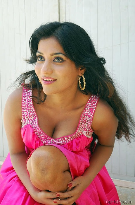Anitha Reddy Pink Dress Pics 12