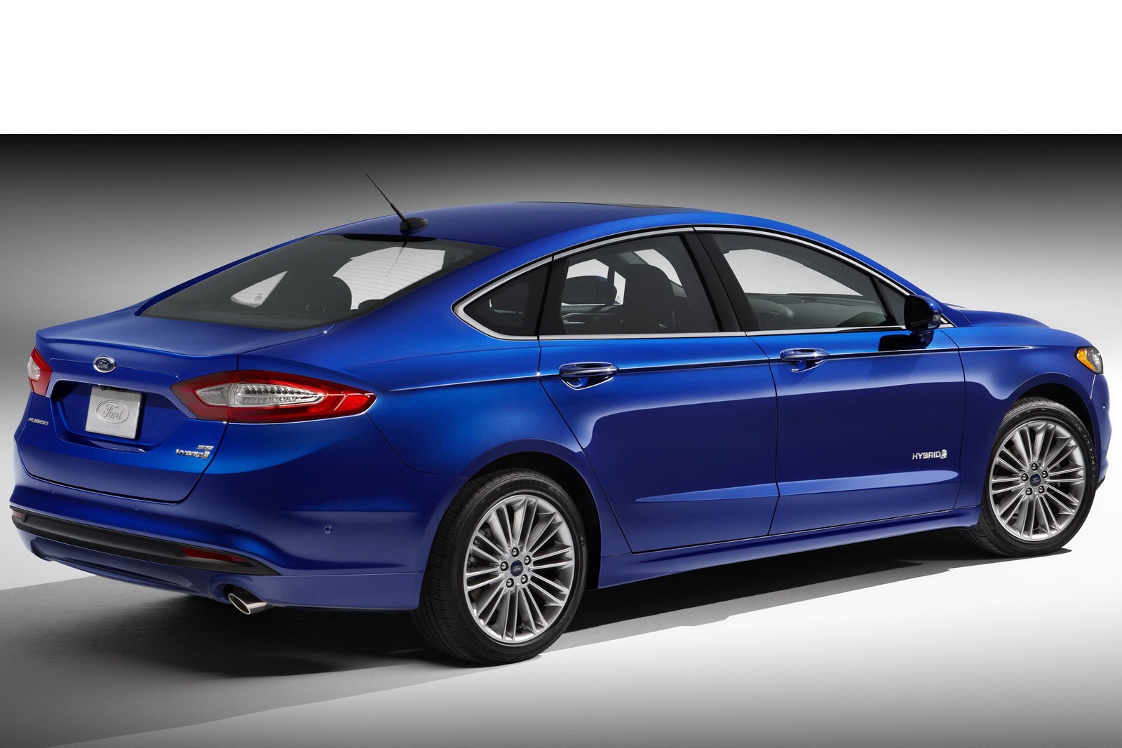 Ford-Fusion-Hybrid-02[2].jpg