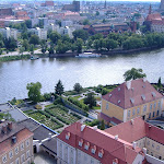 There's that river again. And some neat gardens.