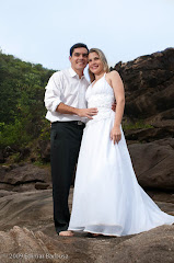 Fotos do evento Trash the Dress. Foto numero 0019. Fotografia (fotografias) do fotógrafo profissional Edimar Barbosa, do Stillart Studio Fotográfico, que faz fotos de casamento, fotos de eventos sociais, fotojornalismo e ensaios fotográficos em Guaratingueta, SP, Lorena, Aparecida, São José dos Campos, Vale do Paraíba, Sul de Minas Gerais, Litoral Norte de São Paulo e outras cidades do estado de São Paulo. fotos casamento de guaratingueta sp para noivas casamentos foto fotografia noiva cesta lembrancinhas guaratinguetá vestidos madrinha filmagem festa decoração
