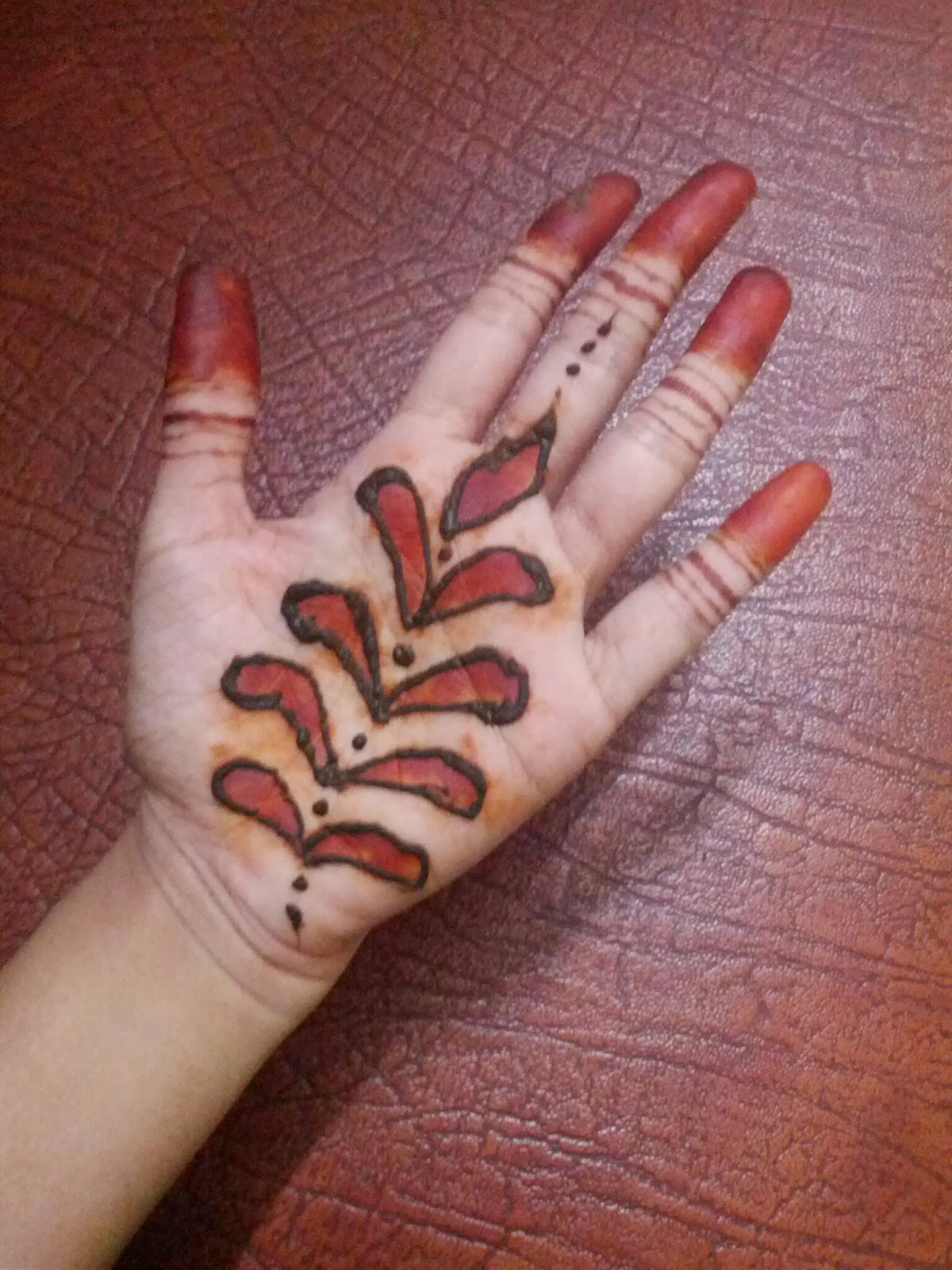 Henna Curves Henna Curves