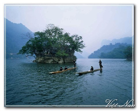  Cảnh đẹp mê hồn ở hồ Ba Bể, Việt Nam