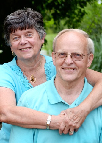 [mom%2520and%2520dad%25205x7%255B2%255D.jpg]