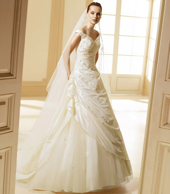 Modelo Minerva - Colección Taffetas - La Sposa 2008
