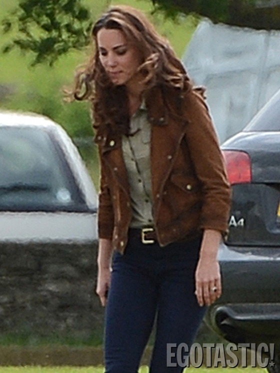 [kate-middleton-wears-skin-tight-jeans-at-polo-match-03-675x900%255B2%255D.jpg]