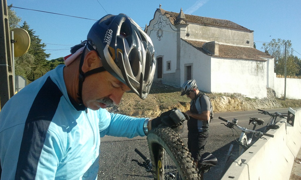 [2011-10-29%252010.28.04%255B3%255D.jpg]