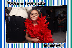 Fotos do evento Pedro e Leonardo - 10.12.11. Foto numero 24 da Social Click Fotografia Digital, do Rio de Janeiro, RJ, que faz fotos divertidas, fotos malucas, fotos com fantasias, fotos na hora, fotografia maluca, fotografia divertida com molduras personalizadas. fotos divertidas malucas foto maluca animadas animado rj rio de janeiro divertida fantasia animada com fotografos casamento fotógrafos para festas 15 anos