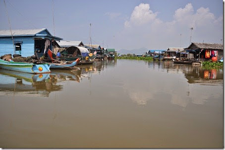 Cambodia Kampong Chhnang floating village 131025_0209