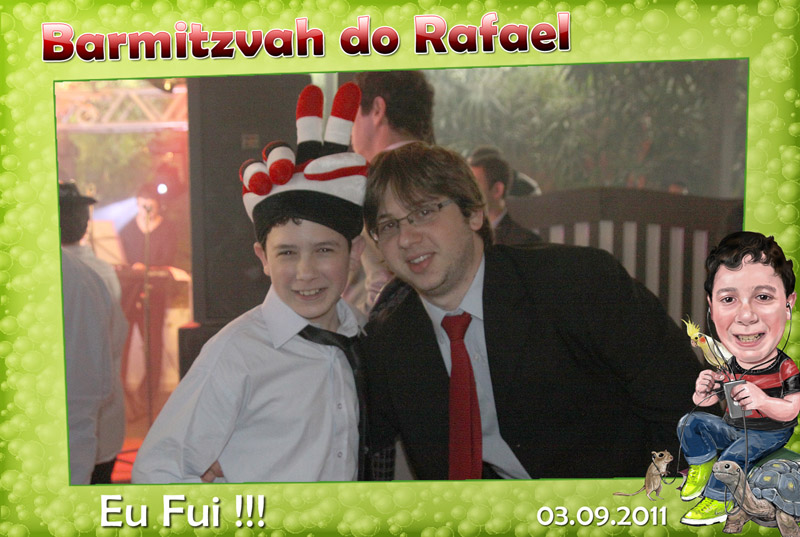 Fotos de Rafael - 03.09.11. Foto numero 009 da Social Click Fotografia Digital, do Rio de Janeiro, RJ, que faz fotos divertidas, fotos malucas, fotos com fantasias, fotos na hora, fotografia maluca, fotografia divertida com molduras personalizadas. album de assinatura ao vivo foto brinde victor miguel camarim rosana dana fotos para empresas maluca movel divertidas malucas animadas animado festas debutantes noivas galeria eventos
