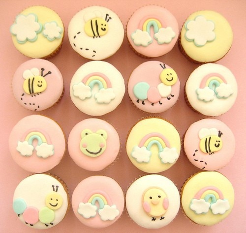[96%2520baby%2520shower%2520cupcake%255B2%255D.jpg]
