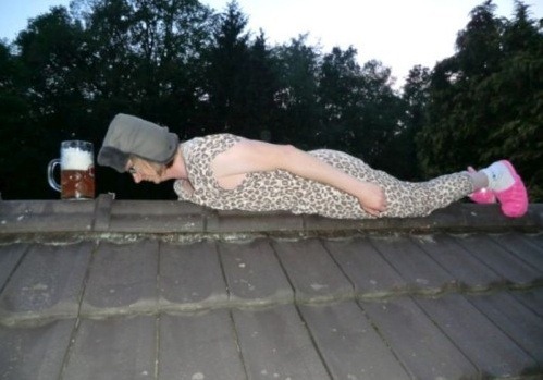 [Bizarre-And-Funny-Planking-Craze-3%255B12%255D.jpg]