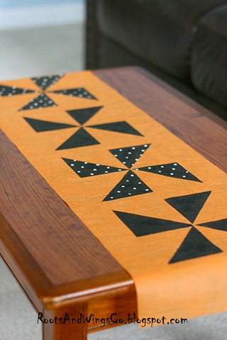 [no%2520sew%2520halloween%2520table%2520runner%25202%255B3%255D.jpg]
