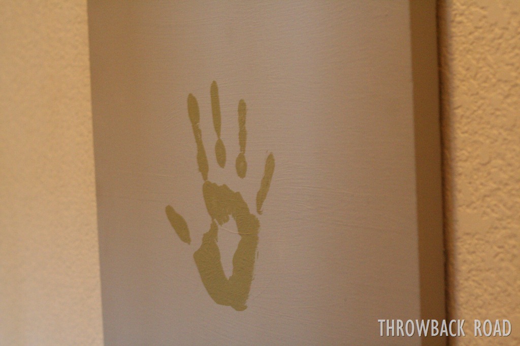 [handprint%2520wall%2520015%255B12%255D.jpg]