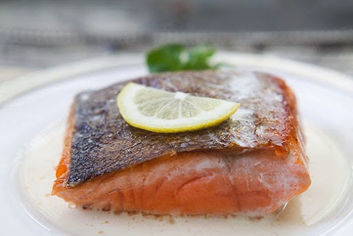 Salmon with Lemon Cream Sauce (photo)