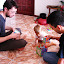 Titouan réclame ses cubes :-)