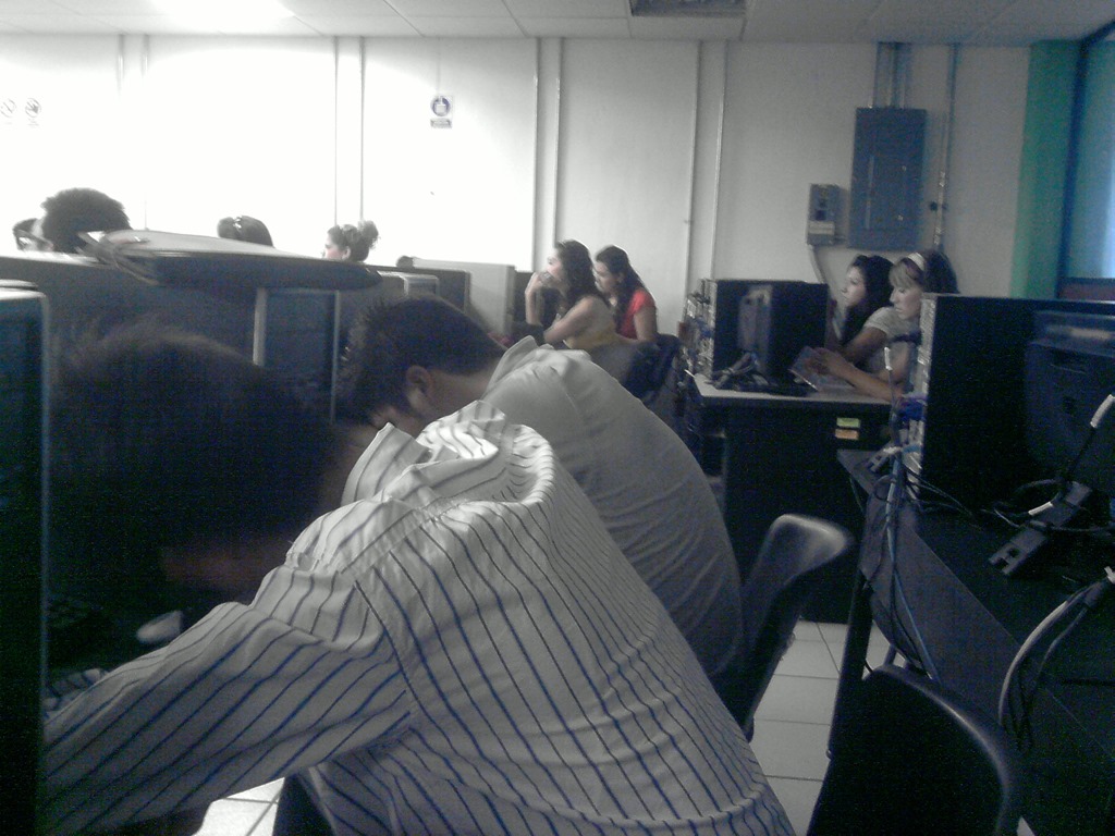 [P080512_07.19%255B4%255D.jpg]