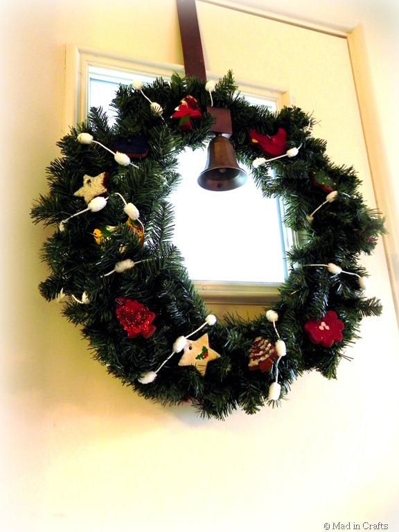 [cinnamon-ornament-wreath4.jpg]