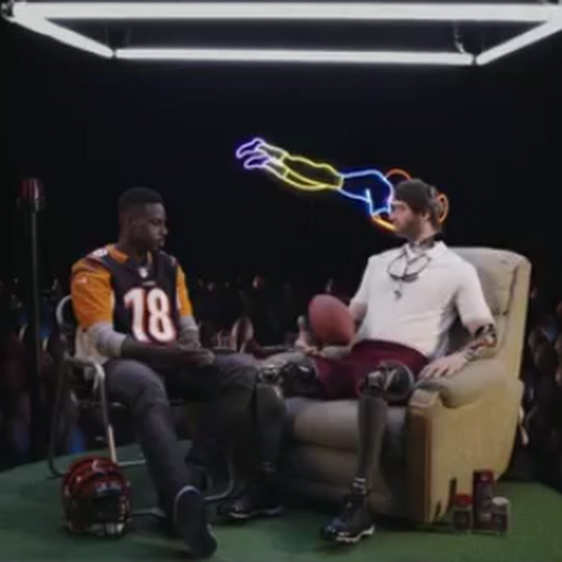 Old Spice presenta: 4th and Touchdown