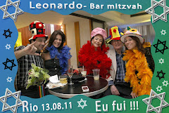 Fotos do evento Leonardo - 13.08.11. Foto numero 05 da Social Click Fotografia Digital, do Rio de Janeiro, RJ, que faz fotos divertidas, fotos malucas, fotos com fantasias, fotos na hora, fotografia maluca, fotografia divertida com molduras personalizadas. fotos divertidas malucas foto maluca animadas animado rj rio de janeiro divertida fantasia animada fotografias casamento cidade www fotografos