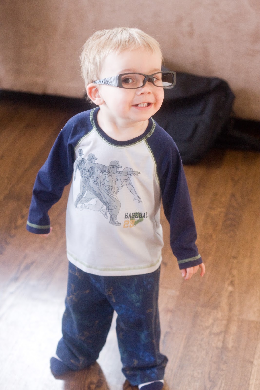 [04%252013%252013_jacob%2520glasses%25203%255B3%255D.jpg]