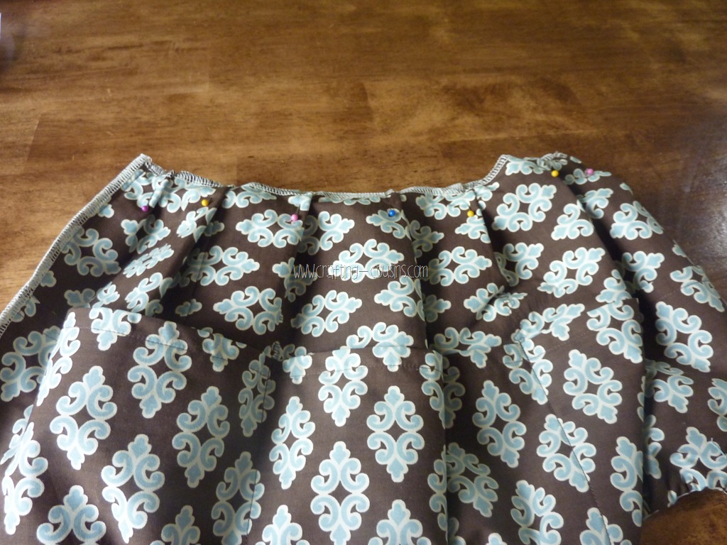 [Crafty%2520Cousins%2527%2520Flouncy%2520Bag%2520Tutorial%2520%252828%2529%255B3%255D.jpg]