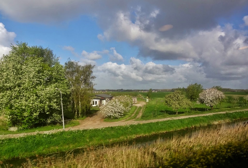 [DSC04776%2520%25281300x884%2529%255B7%255D.jpg]