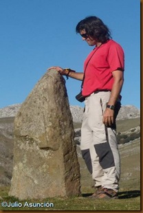 Menhir - Parque natural de Aizkorri - Gipuzkoa Menhir - Parque natural de Aizkorri - Gipuzkoa