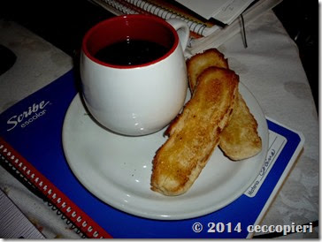 Tostado con mantequilla y café mm Tostado con mantequilla y café (2)