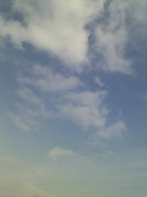 foto awan - langit biru