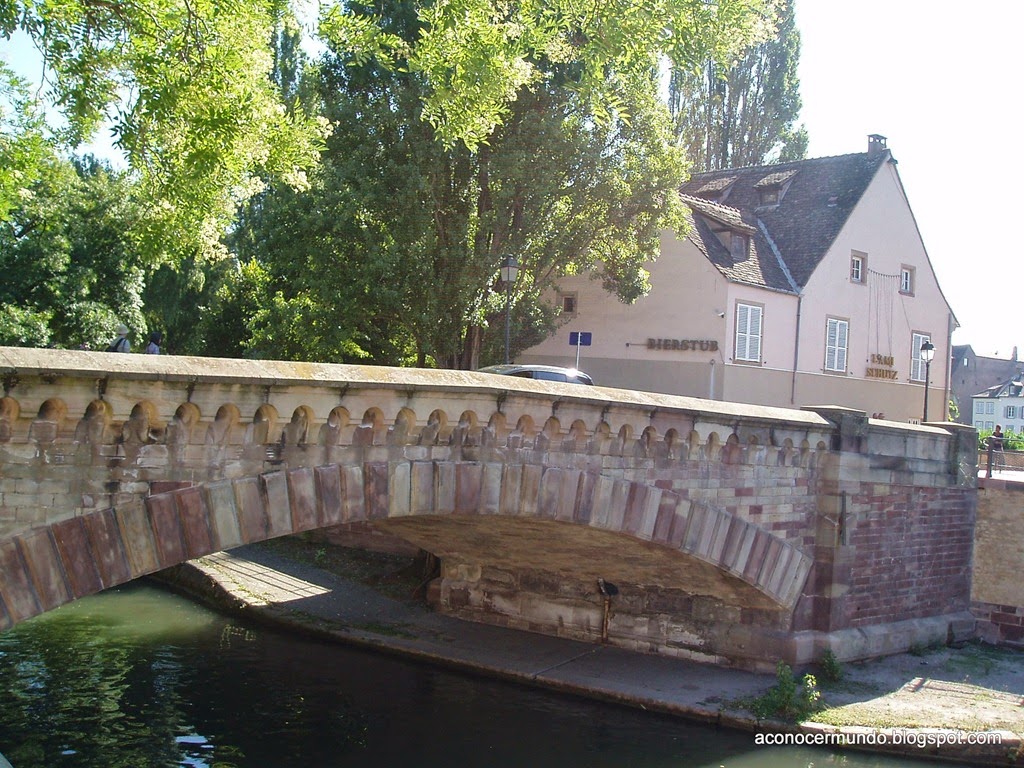 [Estrasburgo.-Puentes-cubiertos---P90%255B2%255D.jpg]