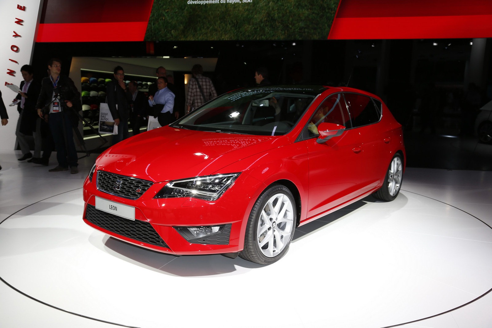 [SEAT-Leon-2013-17%255B2%255D.jpg]