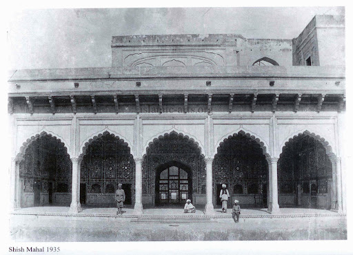 shishmahal2.jpg