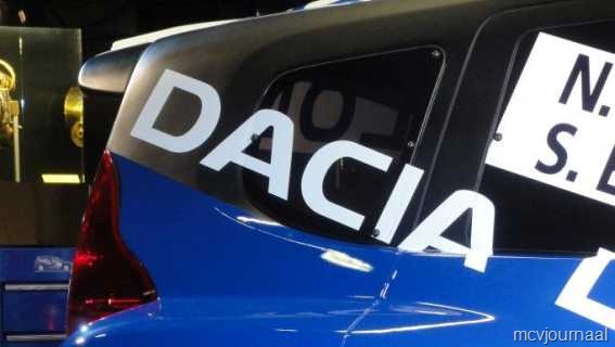 [Dacia%2520Lodgy%2520MPV%252005%2520-%2520achterlicht%2520en%2520c%2520stijl%255B5%255D.jpg]