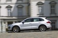 2013-Porsche-Cayenne-Diesel-06