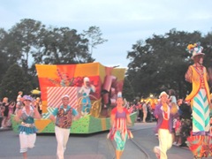 Disney trip Movers Shakers parade incredibles float