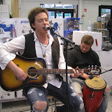 Tuomas Laivaara & Elias. Prisma Kotka 23.10.2010