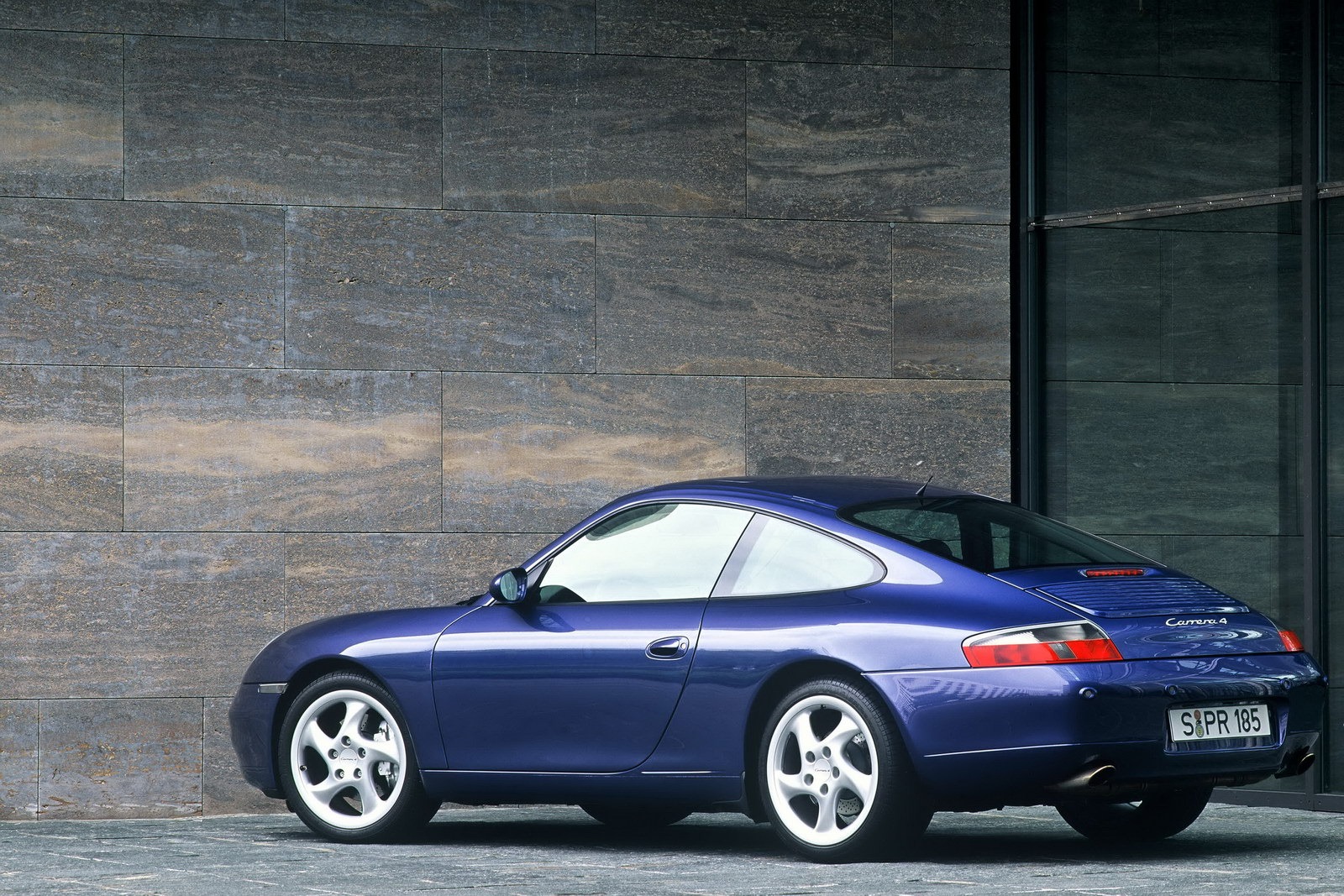 [Porsche-911-50Y-15%255B2%255D.jpg]