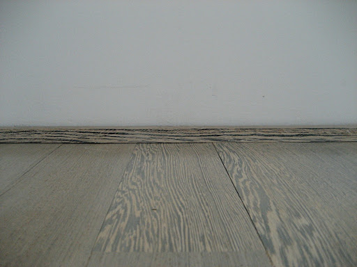 This is a straight on view of the 3/4