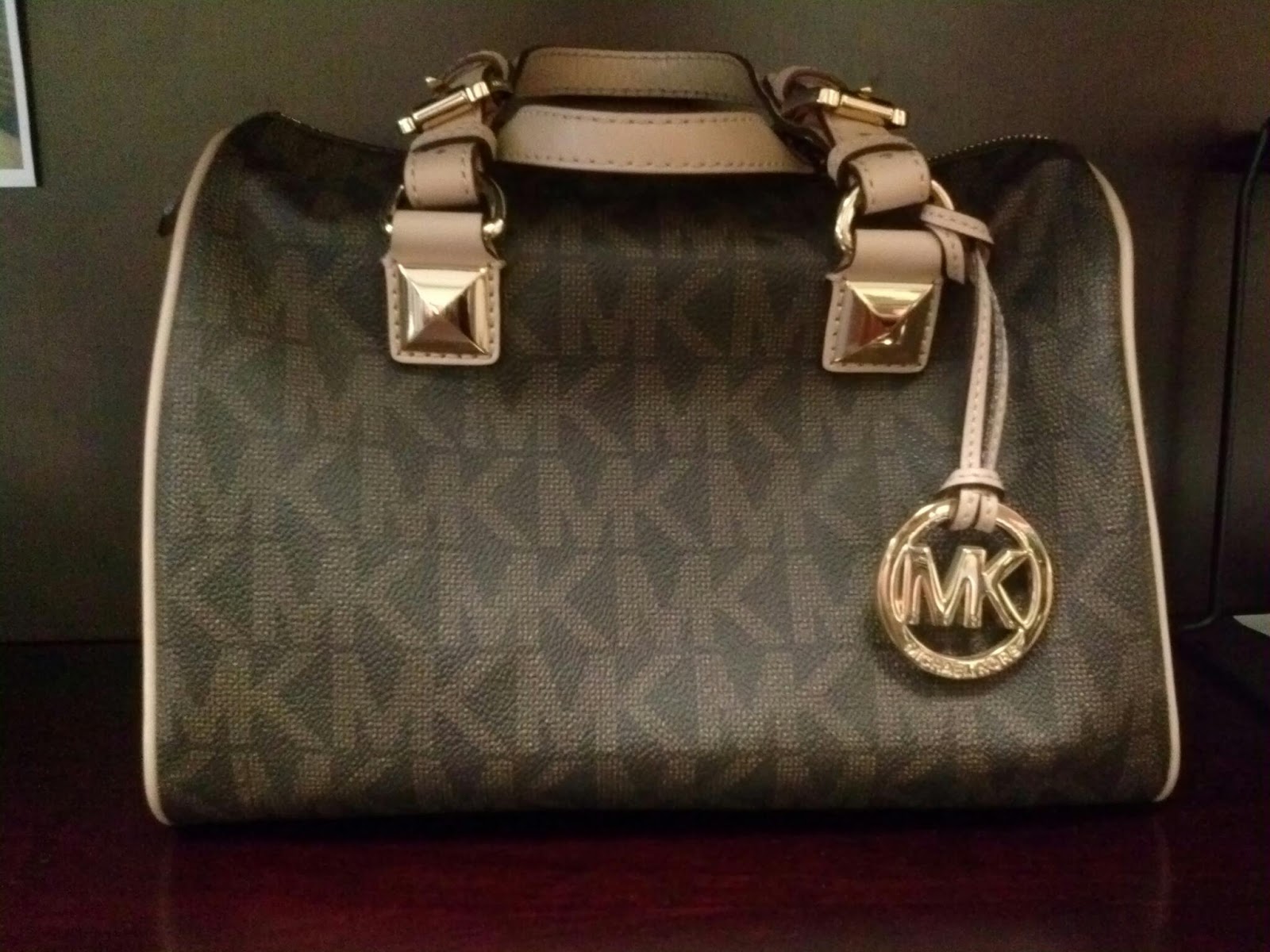 mk speedy bag