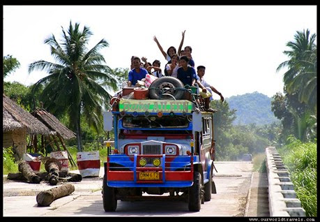 bus-in-palawan-philippines