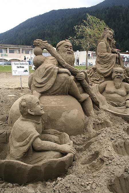 SAND CASTLES competition in Oregon